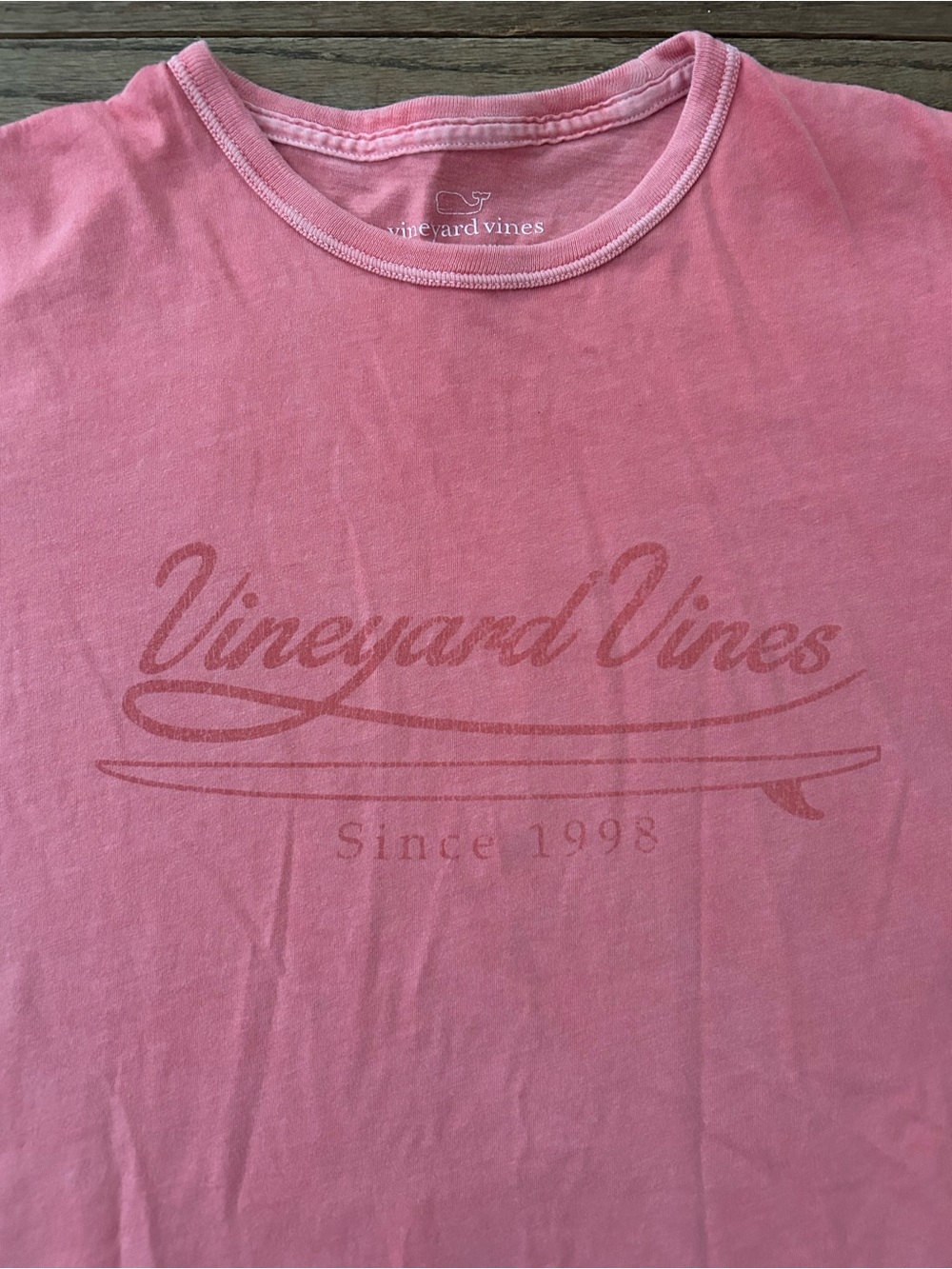 Vineyard Vines Men’s Distressed Surf Island Coral T-Shirt